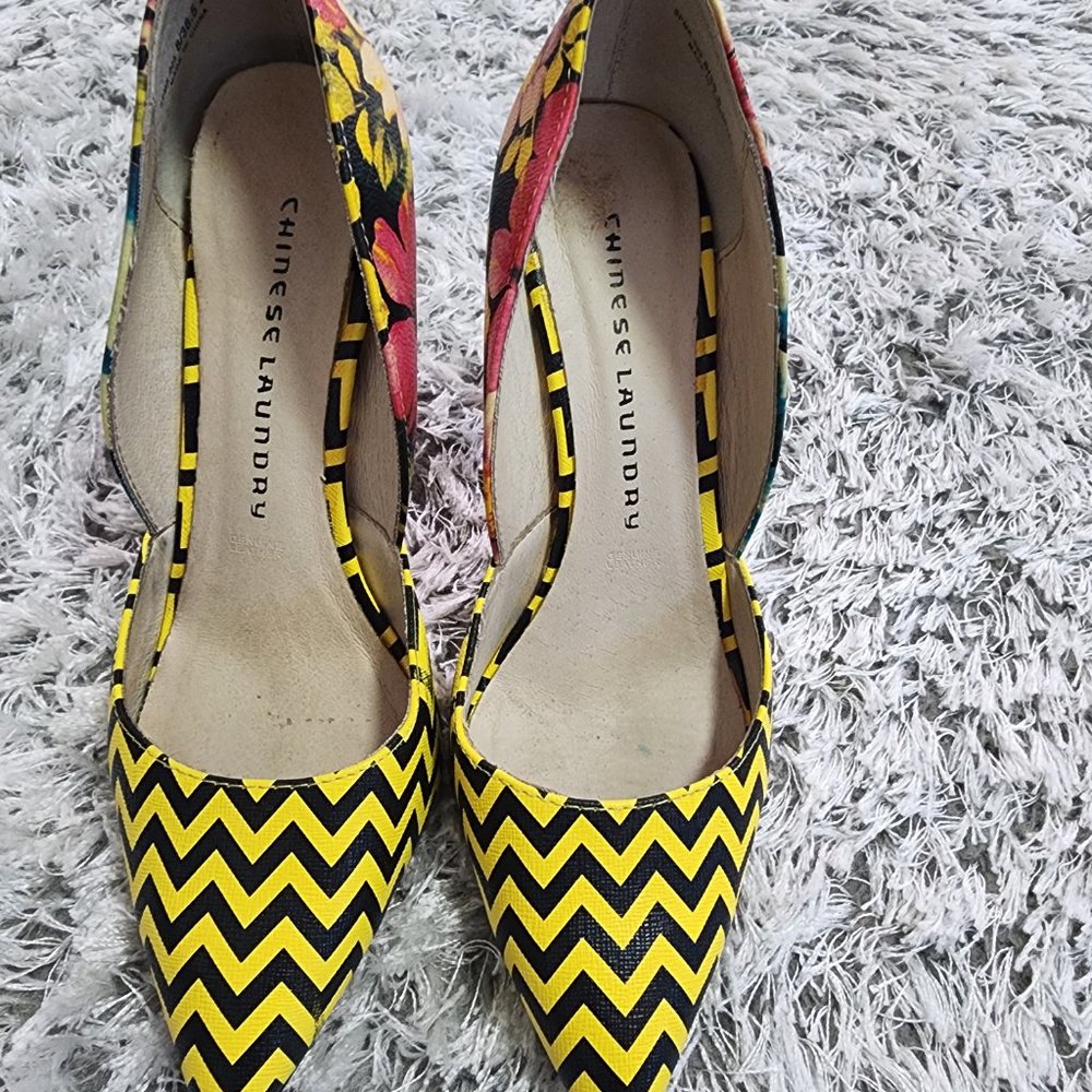 Chinese Laundry Chevron/Floral Heels Size 8